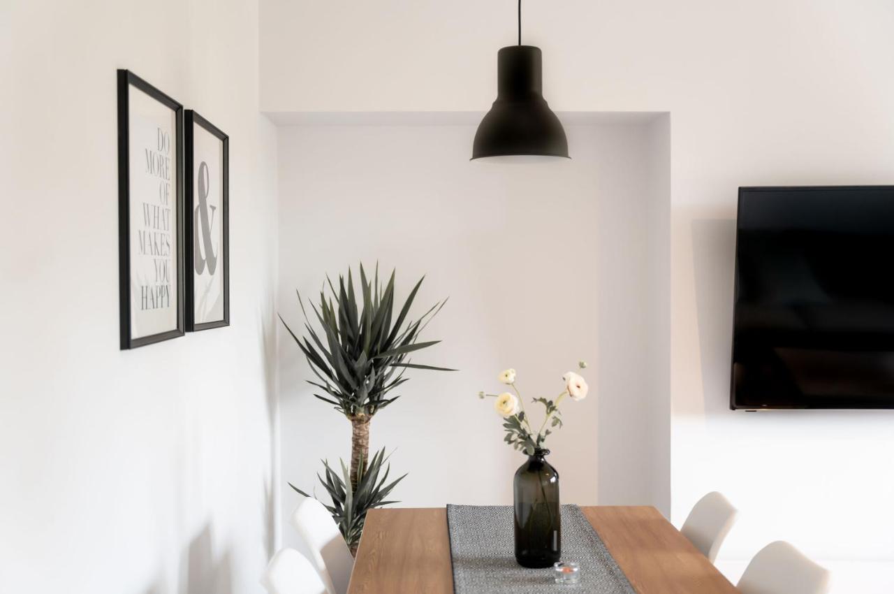 פרת' Luxurious Two Bedroom Apartment With Private Parking מראה חיצוני תמונה