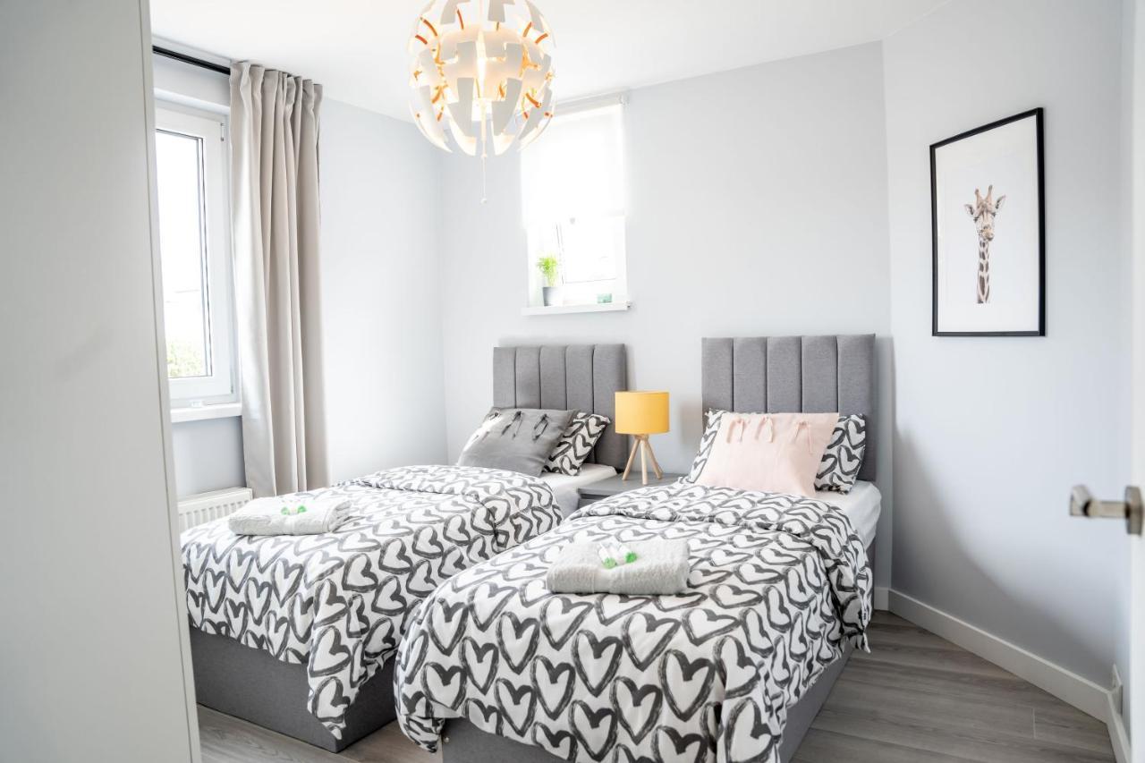 פרת' Luxurious Two Bedroom Apartment With Private Parking מראה חיצוני תמונה