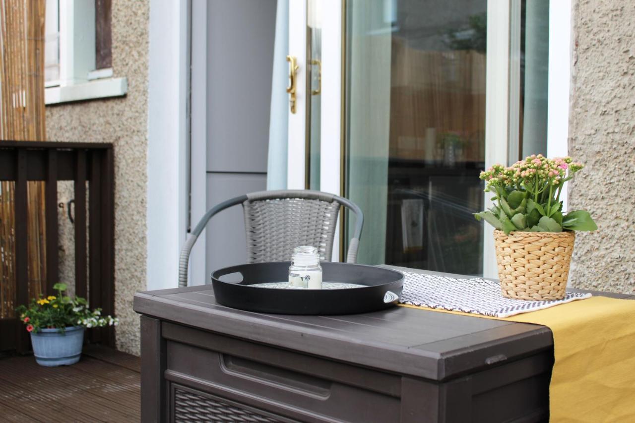 פרת' Luxurious Two Bedroom Apartment With Private Parking מראה חיצוני תמונה